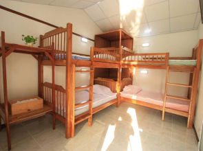 A-Ga-Pe Coffee Bar & Hostel