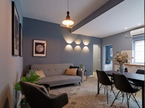 Chic Black White 2BR Retreat on Dambovitei