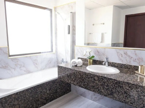 HAPPY SEASON I Amwaj apartment