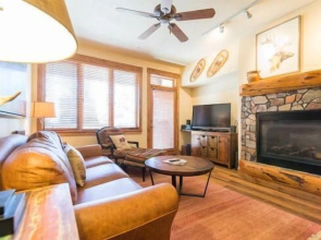 2106 Timberline Lodge, Trappeur's Crossing Apartment 2