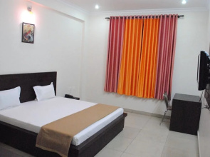 Saket Hotel