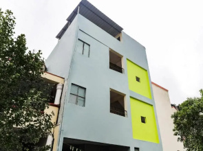 G Star Hotel by OYO Rooms