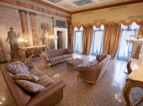 Cà Bonfadini Historic Experience Hotel Venice
