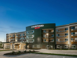 Courtyard Omaha Bellevue at Beardmore Event Center