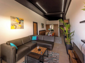 Luxury 1br-2br Apt-panoramic View Terrace 24-7 Pwr