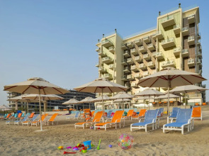 Royal Central Hotel & Resort — the Palm