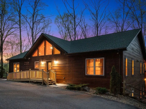 Hickory Hollow Lodge