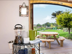 Atlantic Surf Pods - Campsite