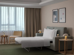 Staybridge Suites Dubai Internet City, an IHG Hotel