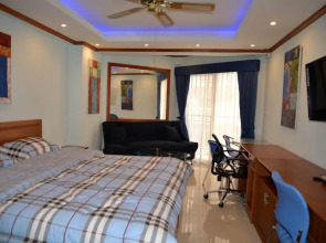 Jomtien Beach Condo 5th Floor Studio Apartment