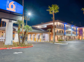 Studio 6 Suites – Stockton, CA – Waterfront