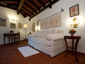 Nora Club Hotel