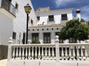 Casas De Tita-Elvira