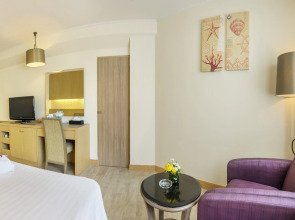 Jomtien Palm Beach Hotel And Resort