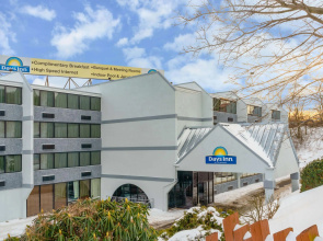 Days Inn by Wyndham Scranton PA