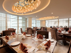 Landmark Premier Hotel