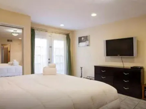 Burbank Spectacular Apt. Suite