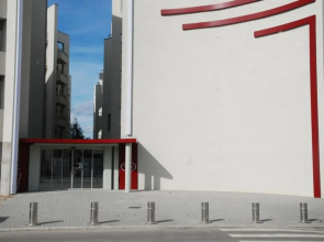 Holiday Wing Apartments