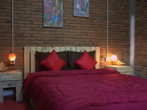 Omah Kulon Cabins and Pool