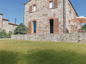 Amazing Home in Montegabbione TR With Wifi, Outdoor Swimming Pool and 6 Bedrooms