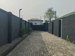 The Crib-Artist Residence