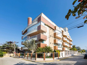202M - Apartamento com Vista para o Mar, 3 dormitórios, à 50 metros da praia !
