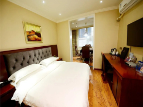 Dazhou Yimeijia Haitian Business Hotel