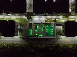 Apartamento Ubatuba, AR, Varanda Gourmet, Piscinas e 300mt Praia