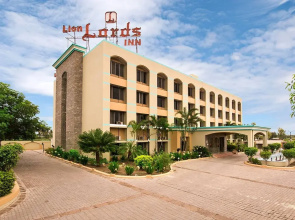 Lion Lords Inn Rajula