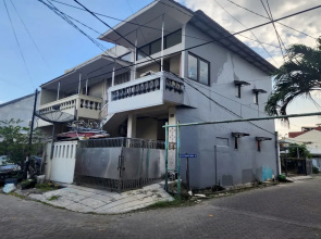 OYO 93865 Dv Homestay Syariah Kupang