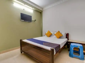 SPOT ON 64765 Gangotri Lodge