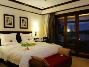 The Wharf Hotel & Marina