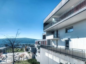 Zenitude Hôtel-Résidences Besançon Les Hauts du Chazal 3*
