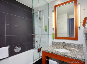 Отель Premier Inn Berlin Alexanderplatz
