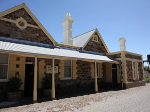 Burra Railway Station Bed & Breakfast