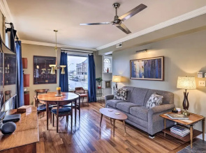 Walkable KC Home Base! Near Sports Events & Fun