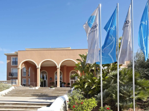 Grupotel Macarella Suites & Spa