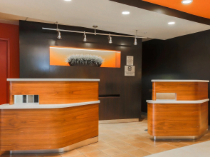 Courtyard by Marriott Topeka