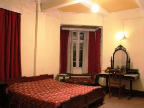 Pineridge Hotel