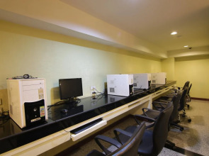 Convenient Park Bangkok Hotel