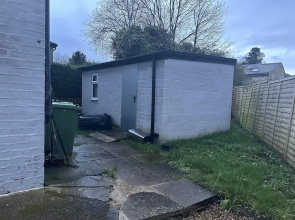 Beautiful 1-bed House in Bradford