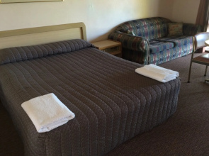 Glades Motor Inn