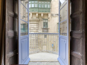 VLT214- Valletta 2 Bedroom Townhouse