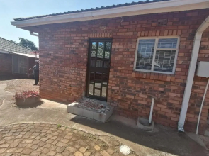 Erythrina Cottages