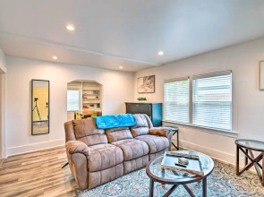 Pet-friendly Fayetteville Home w/ Fenced Yard