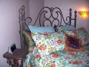 Wild Rose Manor Bed and Breakfast