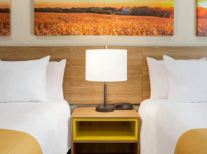 Отель Mamaka by Ovolo