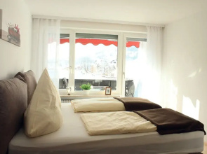 FEWO Angela - Haus Rindalphorn