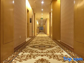 Vienna Hotel (Lingshan Liufengshan Pedestrian Street)