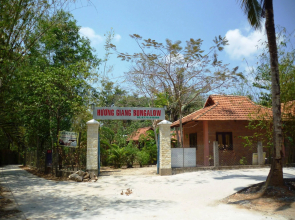 Huong Giang Bungalow